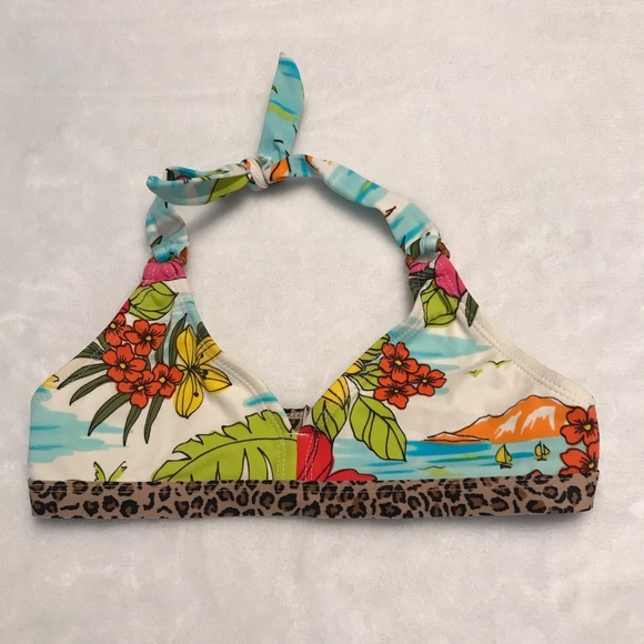 Xhilaration swimsuit. - Picture 2 of 12